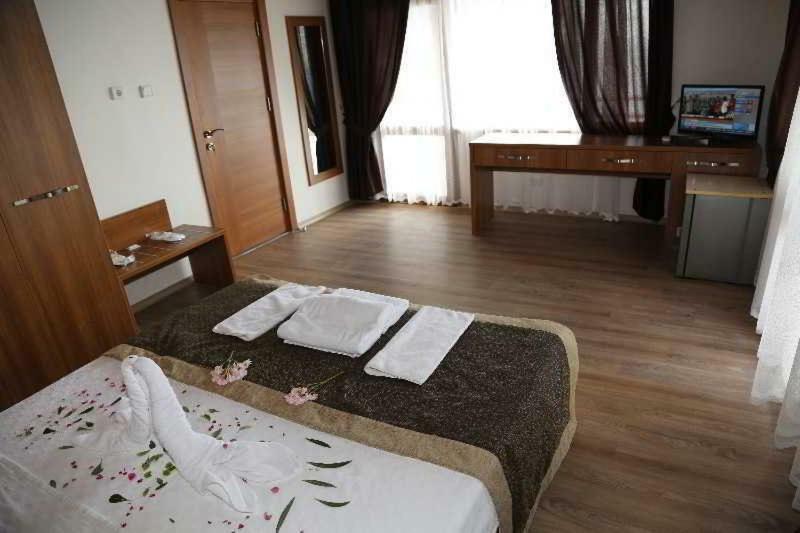 Diamond City Resort Hotel 布尤切克梅奇 外观 照片